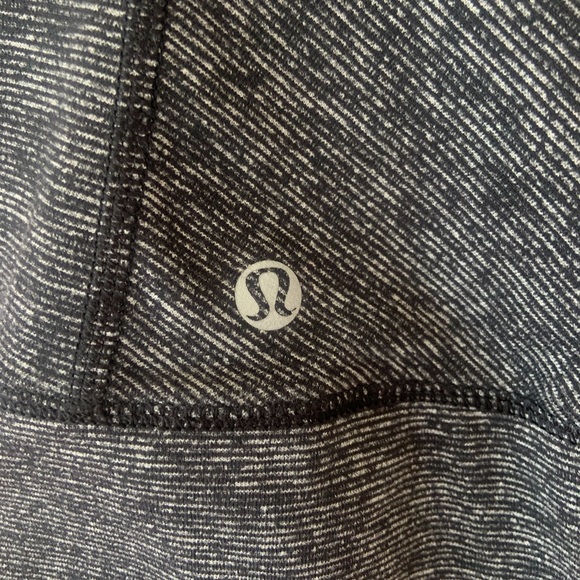 Lululemon Long Sleeve Top - Picture 5 of 7